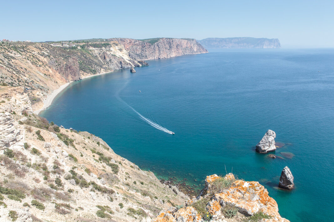 De zeekust bij Sevastopol op de Krim, Oekraïne - foto: J29 - licentie: CC BY-SA 3.0